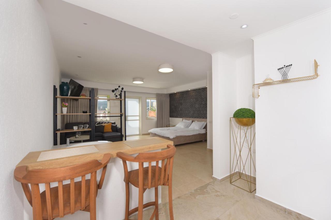 El Viso Verde Luxury Suites Хад Нес Екстериор снимка