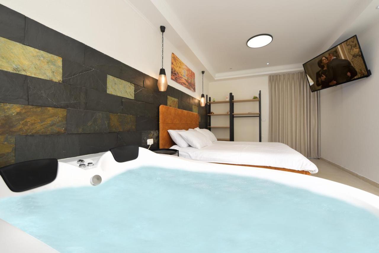 El Viso Verde Luxury Suites Хад Нес Екстериор снимка