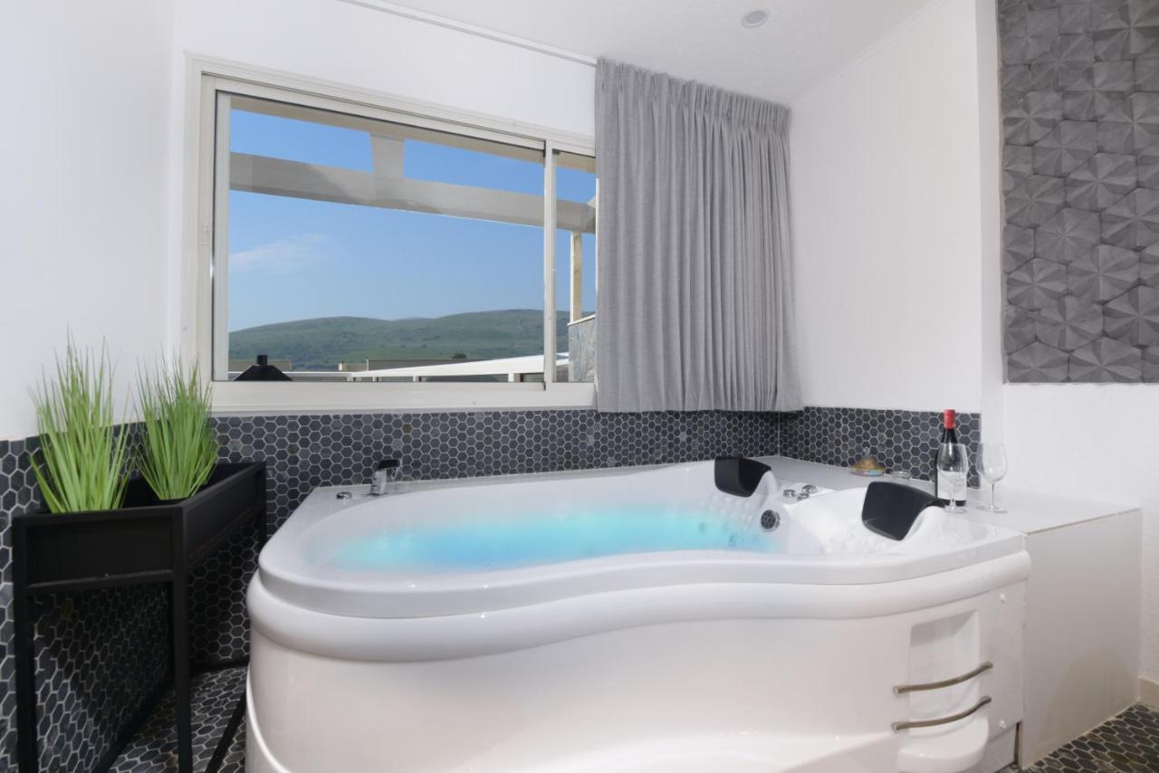 El Viso Verde Luxury Suites Хад Нес Екстериор снимка