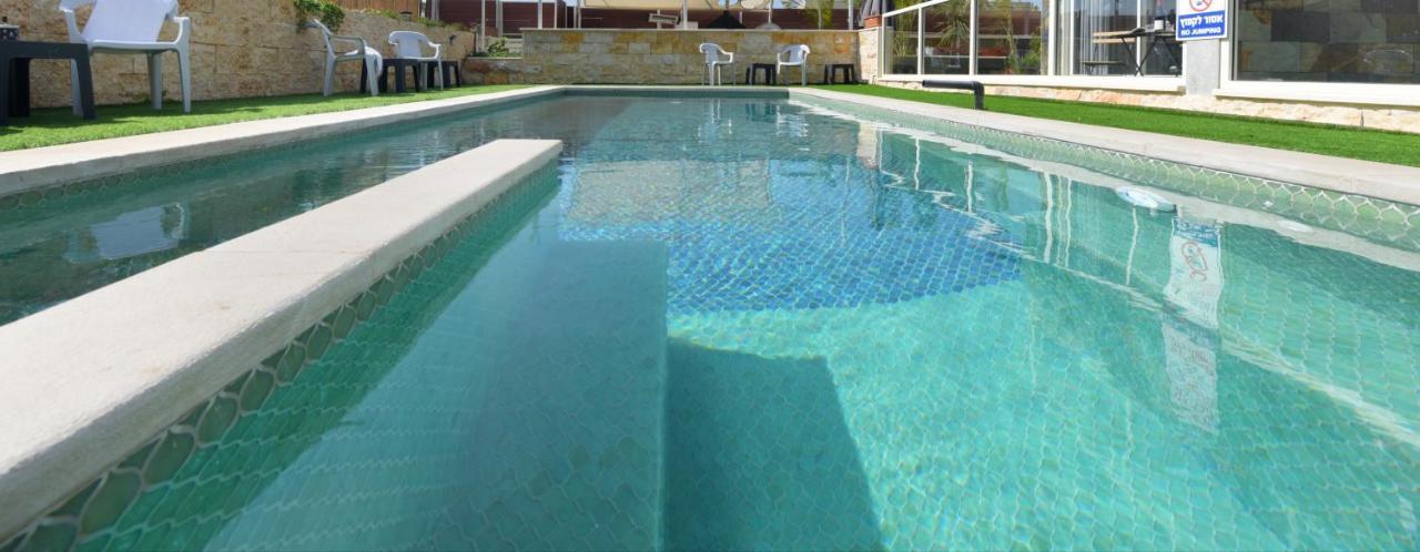 El Viso Verde Luxury Suites Хад Нес Екстериор снимка