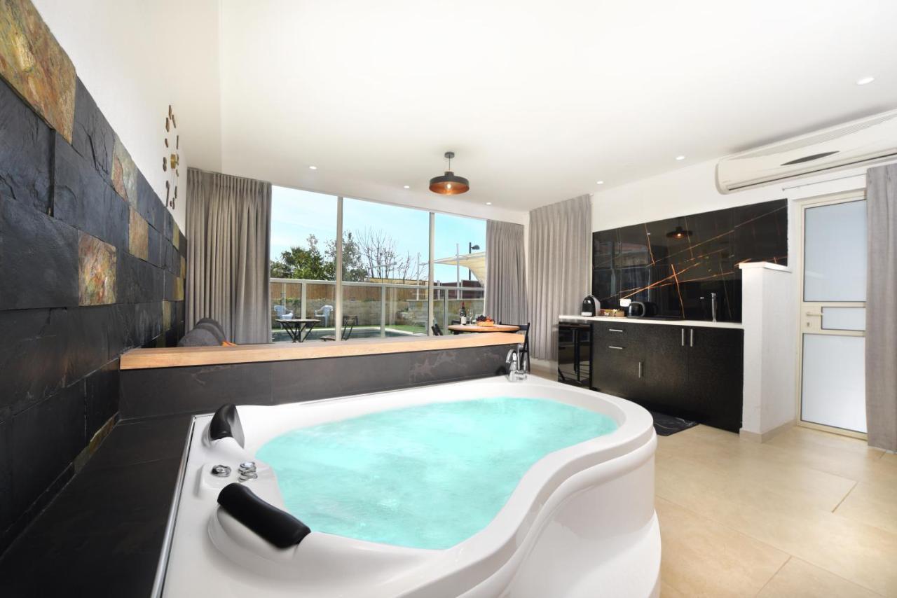El Viso Verde Luxury Suites Хад Нес Екстериор снимка